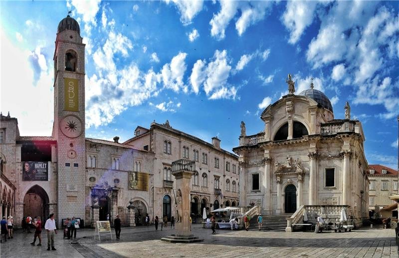 13500 636473783413936198